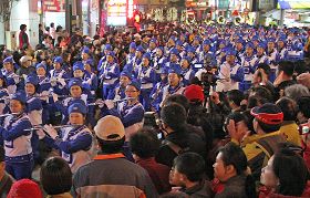 天國樂團二月十二日應邀參加苗栗「火旁龍」踩街表演受好評