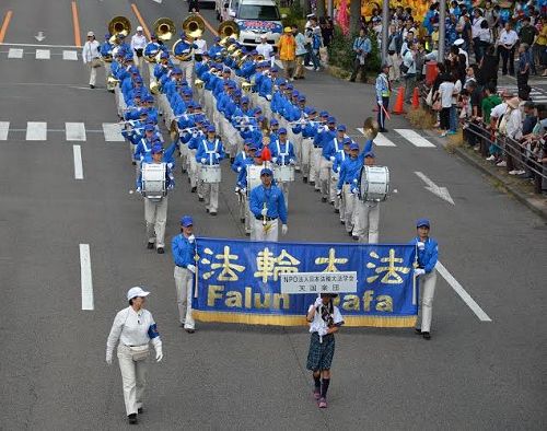 法輪功學員參加第五十八屆岐阜信長節遊行