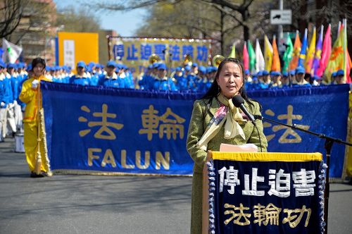 圖9：「全球退出中共服務中心」負責人易蓉表示，中共解體指日可待