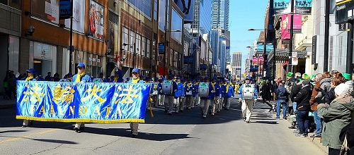 多倫多天國樂團參加第二十八屆聖派翠克節遊行（St. Patrick's Parade）受歡迎。