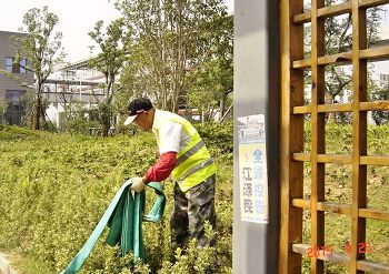 南京街頭出現的訴江標語