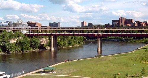 '圖5：華盛頓路跨街大橋（Washington Ave. Bridge）'