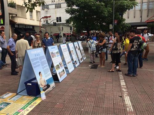 '圖10：在Liberdade中心廣場展開活動'