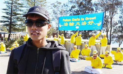 '圖12：斯里蘭卡青年Gerard Sooriakumar說：如果需要我去做任何事情幫助制止中共迫害法輪功，那麼我將對此持開放態度去盡力支持。'