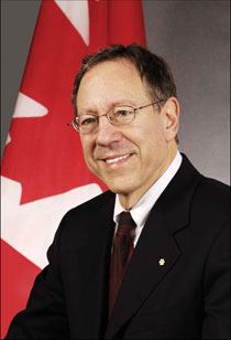 '加拿大前司法部長、檢察長歐文﹒考特勒（Irwin Cotler）'