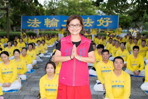 '圖11：鳳山區海洋里里長蔡秀寶：「我非常的支持跟佩服法輪功。」'