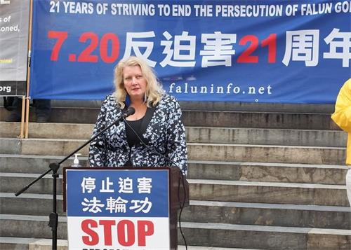 '圖3：南澳立法會（MLC）議員譚米﹒弗蘭克斯（Tammy Franks）在發言'