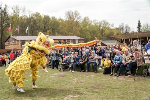 '圖4：舞獅、舞龍表演'